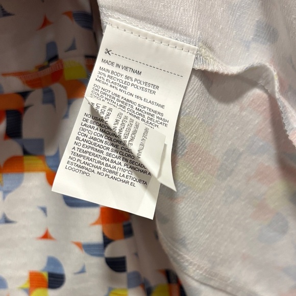 Callaway Golf Colorful Abstract Women's Quarter Zip XS - Picture 7 of 7